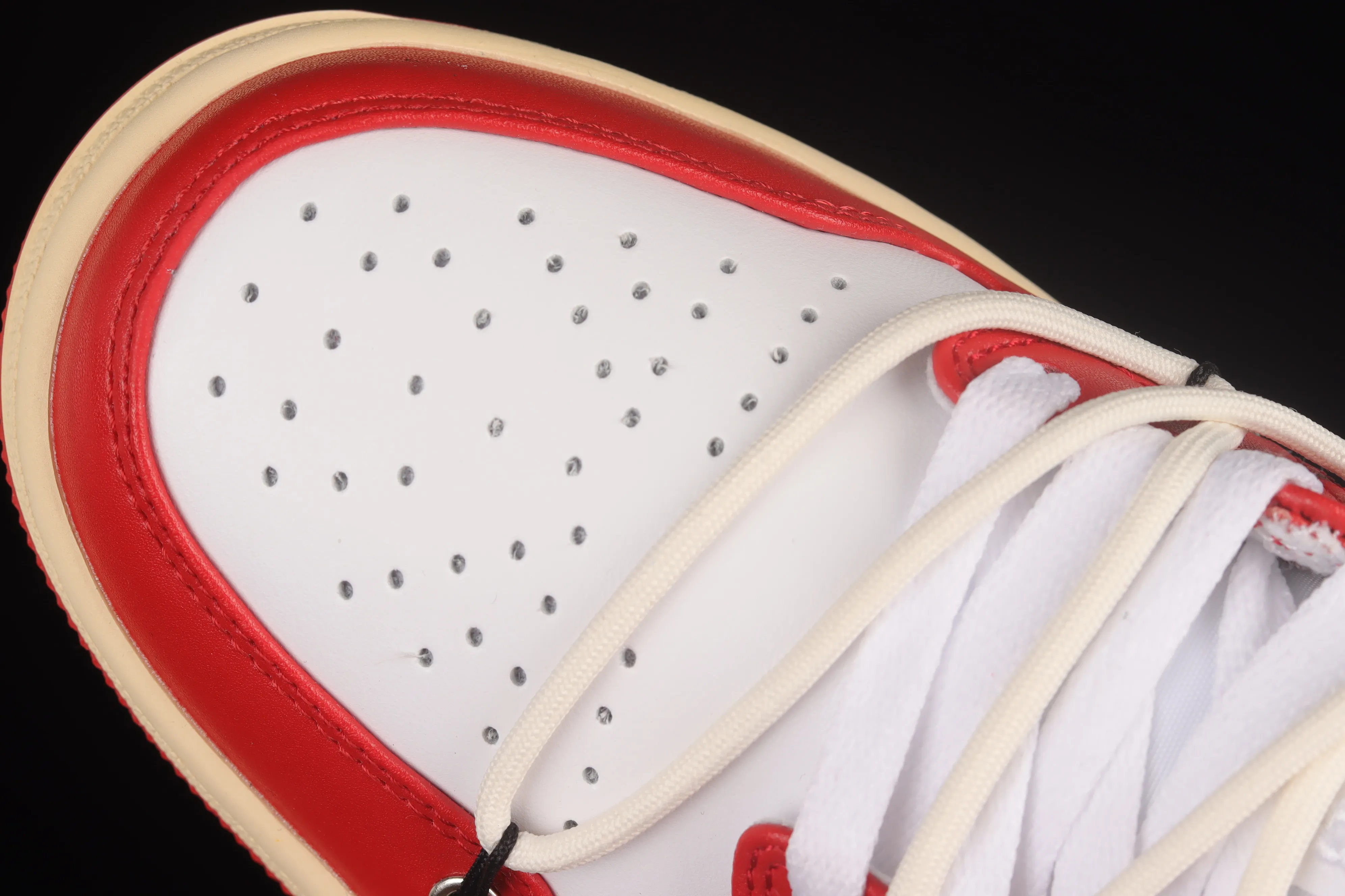All categories Air Jordan Jordan series basketball shoes Air Jordan 1 Low Z version Air Jordan 1 Low AJ1 Joe 1 customized version Vibe flavor deconstruction Sports culture basketball shoes 553558-118
